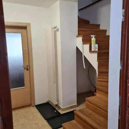 Dağ evi Kuca Neno Vlasic